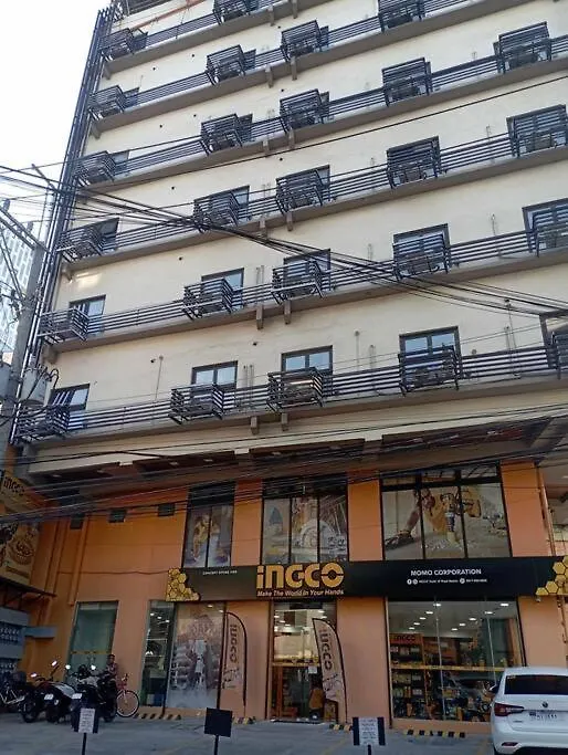 St. Marvin Studio Makati M208 Manila Philippines